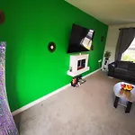 3Br Cosy Modern Stay