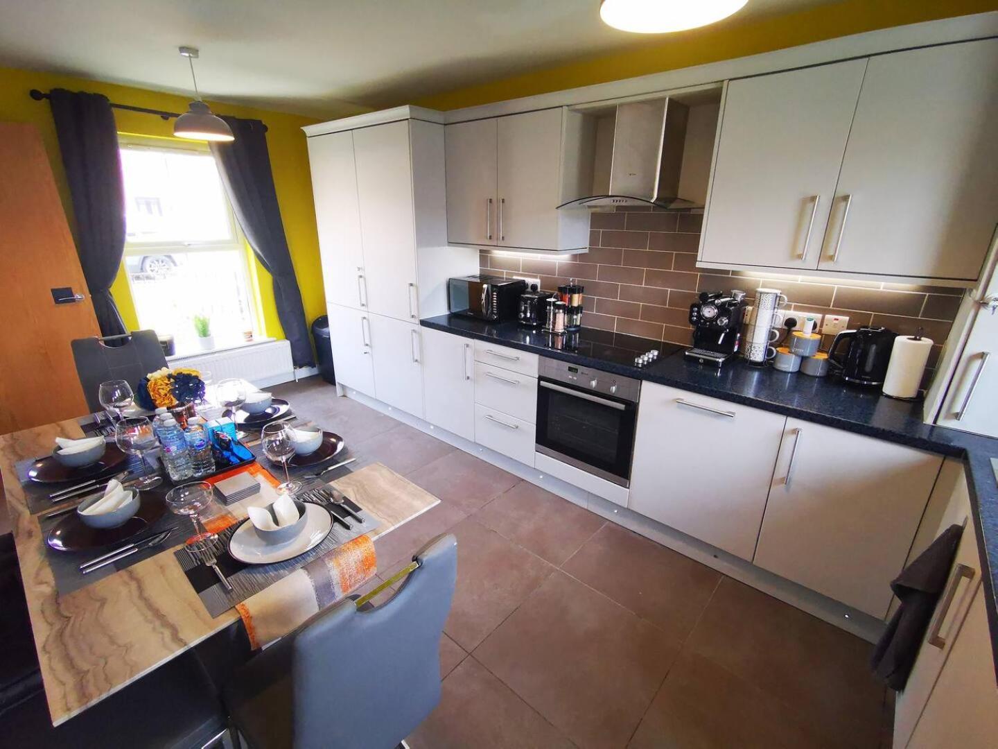 Holiday home 3br Cosy Modern Belfast